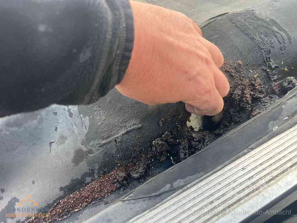 Plat Dak Reparatie Hendrikidoambacht
